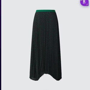 UNIQLO Pleated Printed Skirt BLACK & GREEN Size L NEW WITH TAG!